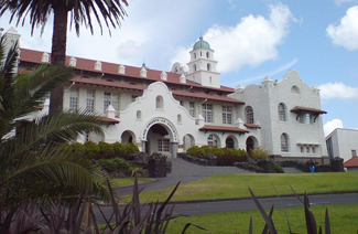 奥克兰文法学校