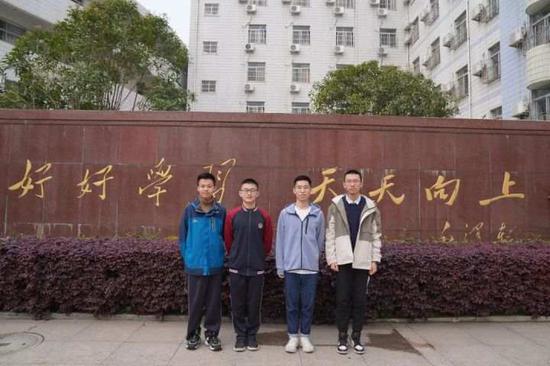 浙江9名高中生不用高考直接被清华大学录取 浙江9名高中生不用高考直接被清华大学录取